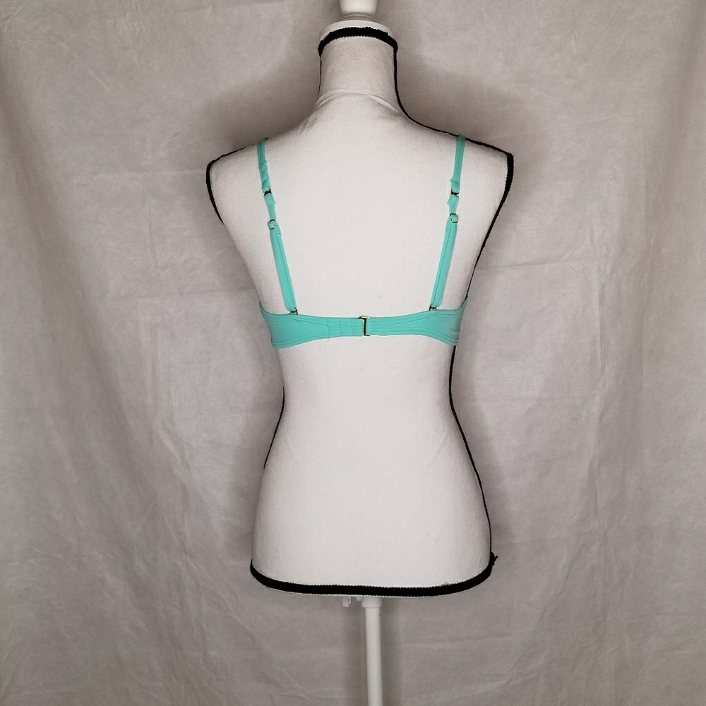 NWOT Victoria's Secret Bikini Top Adjustable 34B - Picture 4 of 8